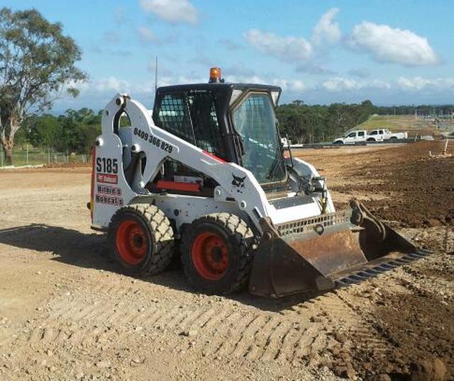 Bobcat and Excavator Hire , Blacktown , Penrith , kingswood